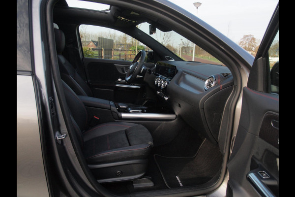 Mercedes-Benz EQA 250 Business Solution AMG 67 kWh | SOH 98% | Panoramadak | Head-Up Display | 360 Camera | Sfeerverlichting | Burmester | NL-Auto |
