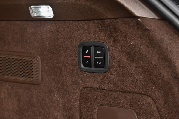 Porsche Cayenne Coupé 3.0 E-Hybrid 462pk Platinum Edition SportDesign | Pano | ACC | Trekhaak | 22'' Wielen | Bose | Achterasbesturing | Stoelventilatie | Sportuitlaat |