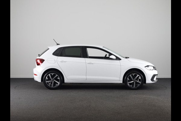 Volkswagen Polo GP Life Edition 1.0 95 pk 5 versn. Hand | 15" LM | Stoelverwarming | Camera |
