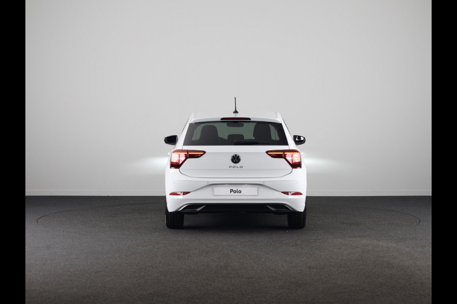 Volkswagen Polo GP Life Edition 1.0 95 pk 5 versn. Hand | 15" LM | Stoelverwarming | Camera |