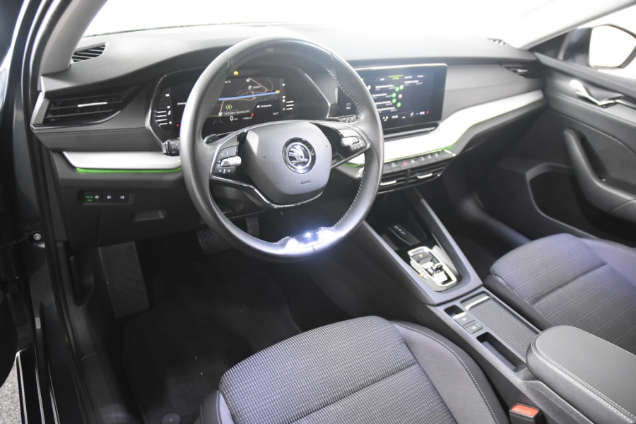 Škoda Octavia Combi 1.0 e-TSI Ambition DSG *1ste Eigenaar*Navigatie*Trekhaak*Parkassist*