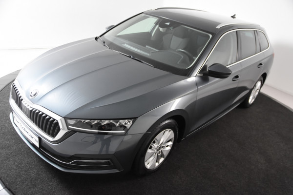 Škoda Octavia Combi 1.0 e-TSI Ambition DSG *1ste Eigenaar*Navigatie*Trekhaak*Parkassist*
