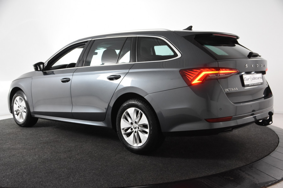 Škoda Octavia Combi 1.0 e-TSI Ambition DSG *1ste Eigenaar*Navigatie*Trekhaak*Parkassist*