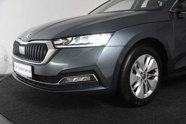 Škoda Octavia Combi 1.0 e-TSI Ambition DSG *1ste Eigenaar*Navigatie*Trekhaak*Parkassist*