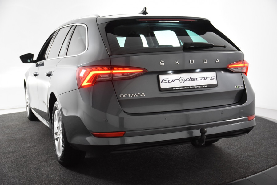 Škoda Octavia Combi 1.0 e-TSI Ambition DSG *1ste Eigenaar*Navigatie*Trekhaak*Parkassist*