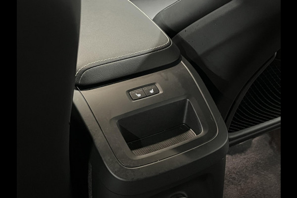 Volvo XC60 2.0 T6 Plug-in hybrid AWD Plus Dark Trekhaak | Open dak | 360 camera | Stuur-/stoelverwarming | Memory | Carplay | Harman/Kardon