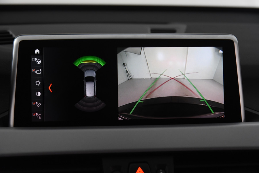 BMW X1 sDrive18i X-Line *1ste Eigenaar*Leer*Navigatie*Stoelverwarming*