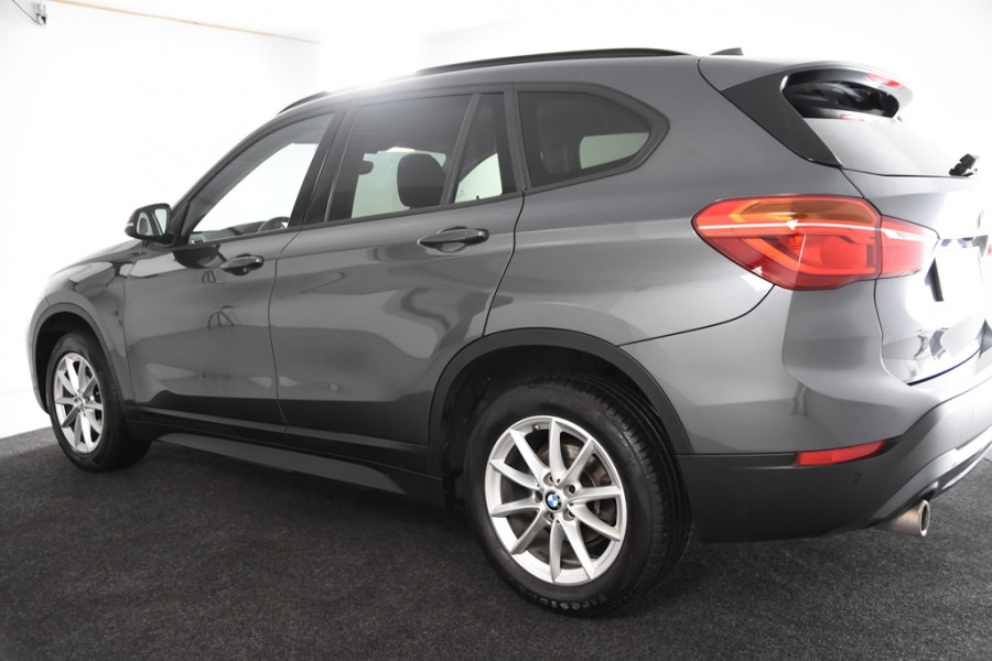BMW X1 sDrive18i X-Line *1ste Eigenaar*Leer*Navigatie*Stoelverwarming*