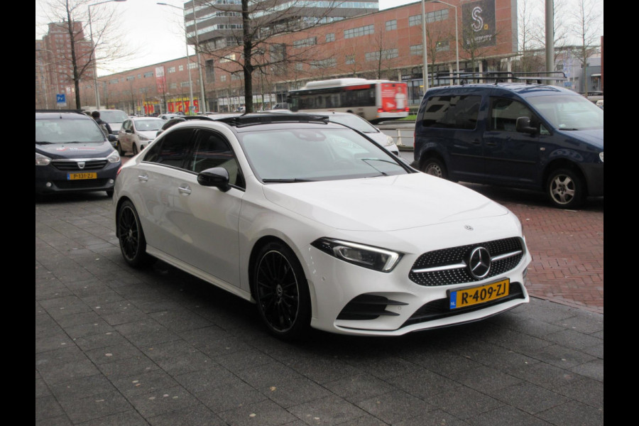 Mercedes-Benz A-Klasse 180 d AMG Sfeer Distronic Pano 19''