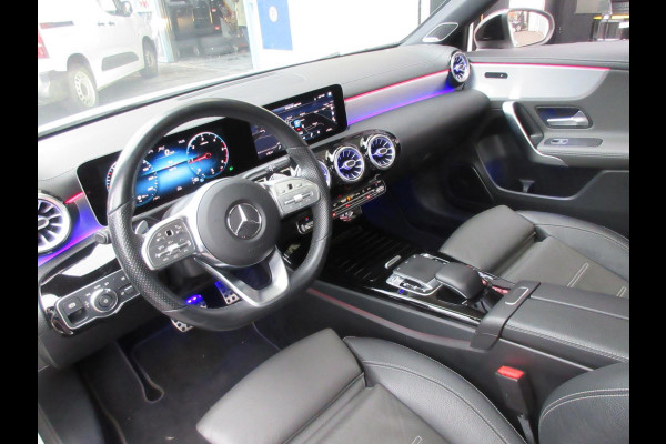 Mercedes-Benz A-Klasse 180 d AMG Sfeer Distronic Pano 19''