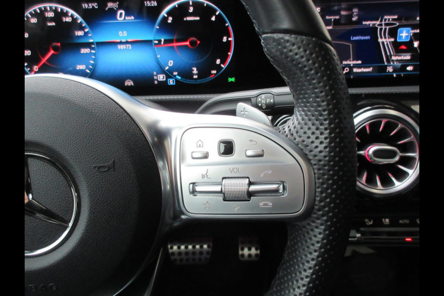 Mercedes-Benz A-Klasse 180 d AMG Sfeer Distronic Pano 19''