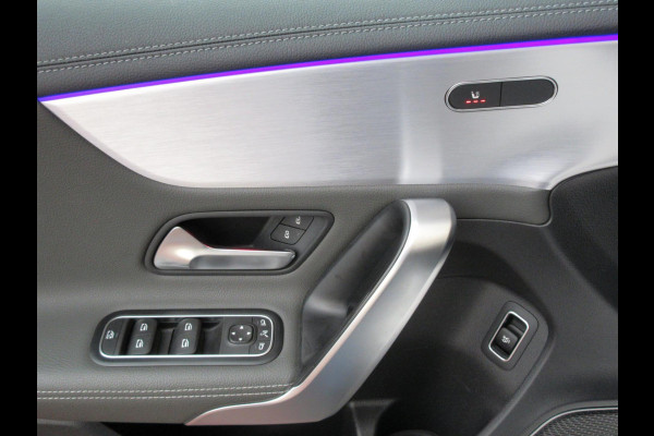 Mercedes-Benz A-Klasse 180 d AMG Sfeer Distronic Pano 19''