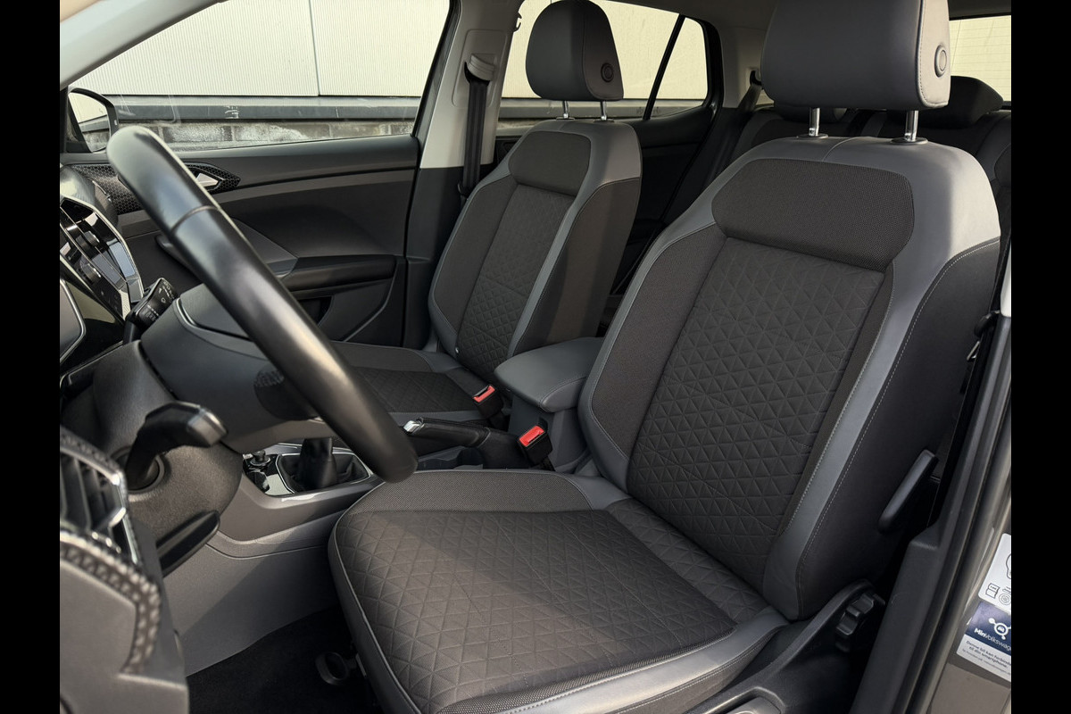Volkswagen T-Cross 1.0 TSI Style | Trekhaak | Carplay | LED | Camera