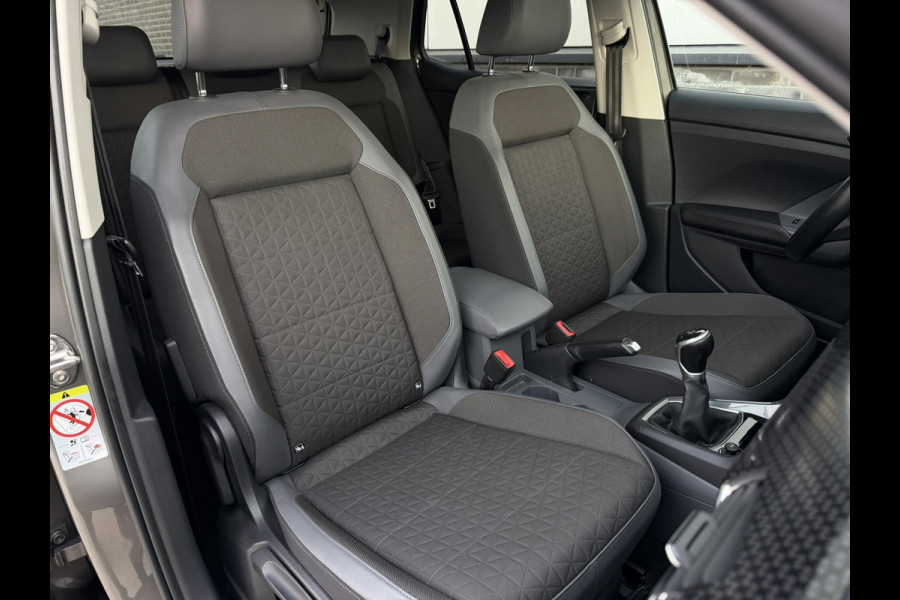 Volkswagen T-Cross 1.0 TSI Style | Trekhaak | Carplay | LED | Camera