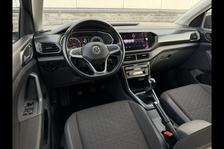 Volkswagen T-Cross 1.0 TSI Style | Trekhaak | Carplay | LED | Camera