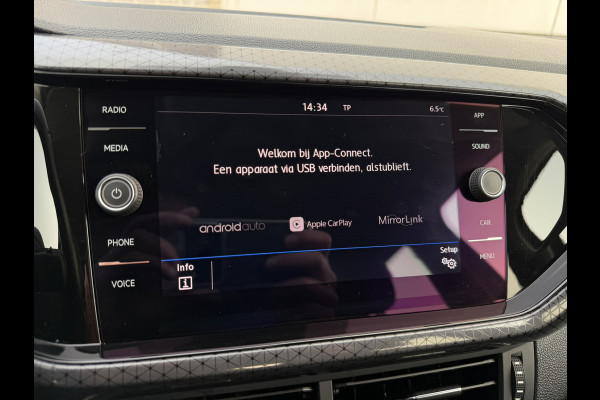 Volkswagen T-Cross 1.0 TSI Style | Trekhaak | Carplay | LED | Camera