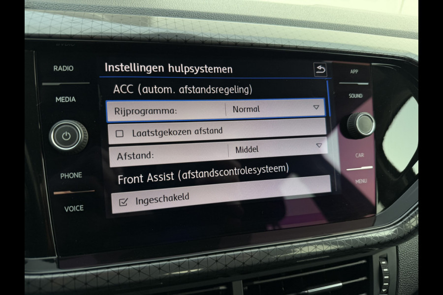 Volkswagen T-Cross 1.0 TSI Style | Trekhaak | Carplay | LED | Camera