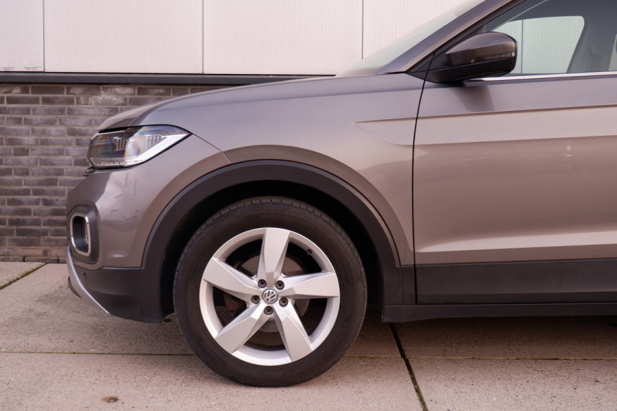 Volkswagen T-Cross 1.0 TSI Style | Trekhaak | Carplay | LED | Camera