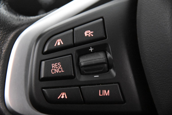 BMW X1 sDrive16d Sportline *1ste Eigenaar*Navigatie*Trekhaak*Camera*