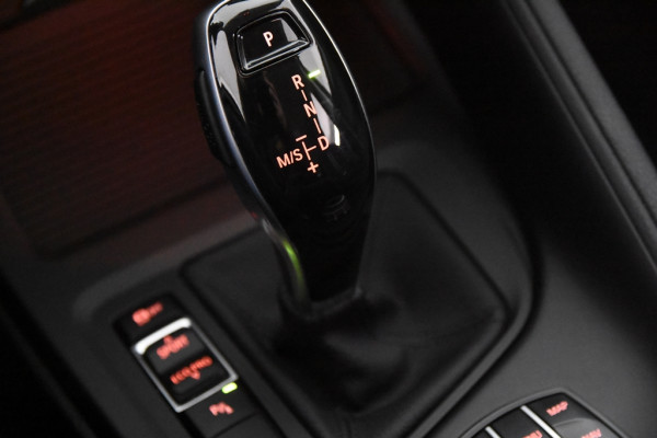 BMW X1 sDrive16d Sportline *1ste Eigenaar*Navigatie*Trekhaak*Camera*