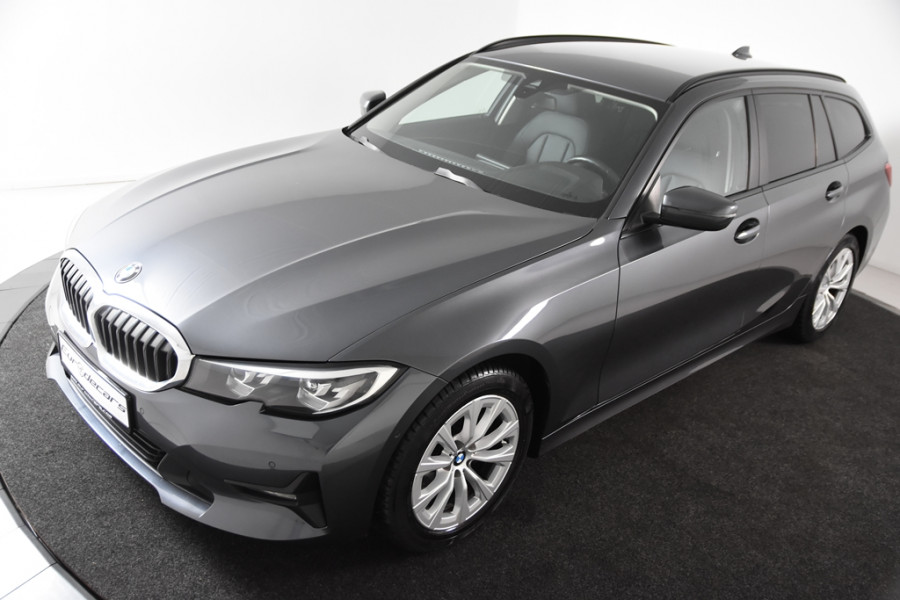 BMW 3 Serie Touring *1ste Eigenaar*Navigatie*Leer*Stoelverwarming*Carplay* 318i