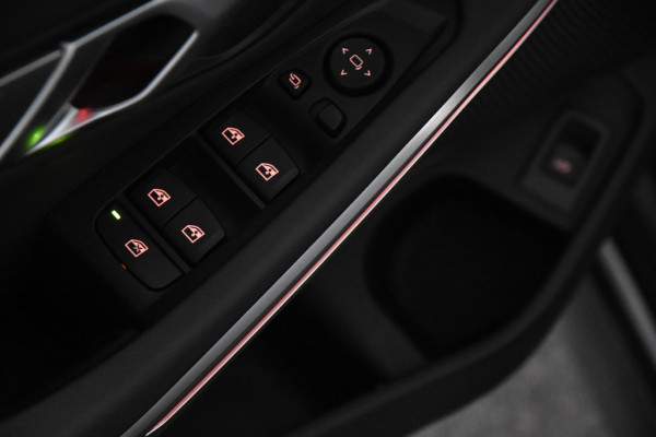 BMW 3 Serie Touring *1ste Eigenaar*Navigatie*Leer*Stoelverwarming*Carplay* 318i