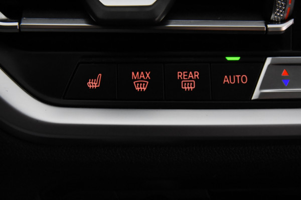 BMW 3 Serie Touring *1ste Eigenaar*Navigatie*Leer*Stoelverwarming*Carplay* 318i