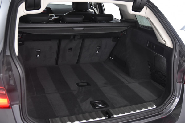 BMW 3 Serie Touring *1ste Eigenaar*Navigatie*Leer*Stoelverwarming*Carplay* 318i