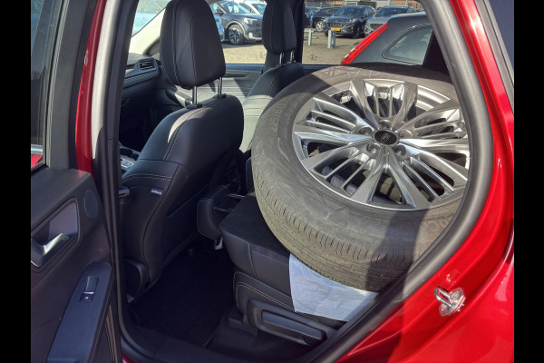 Ford Kuga 2.5 PHEV Vignale 225pk | Afneembare Trekhaak | Winter Pack | Camera | Leder | Bang&Olufsen