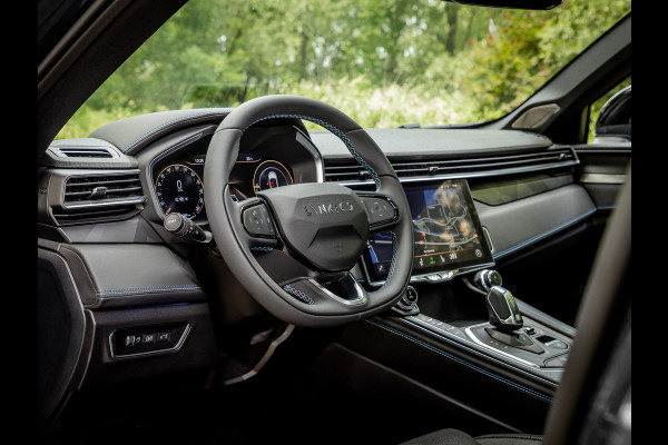 Lynk & Co 01 1.5 Plug-In Hybrid 262pk Zwarte hemel|360 Camera|Panoramadak