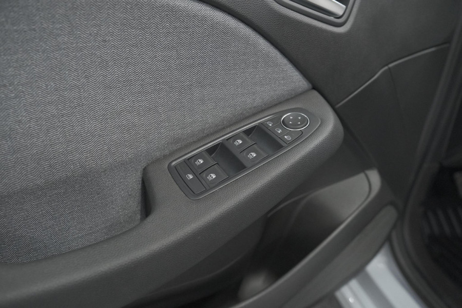 Renault Clio 1.0 TCe 90 GPF techno | 360 Camera | Adaptieve Cruise Control | 9.3 Inch Groot Scherm