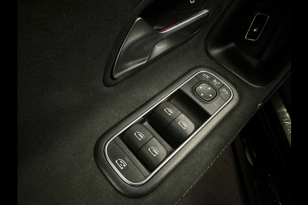 Mercedes-Benz A-Klasse 250 e Limousine AMG Pano|Sfeer|Night