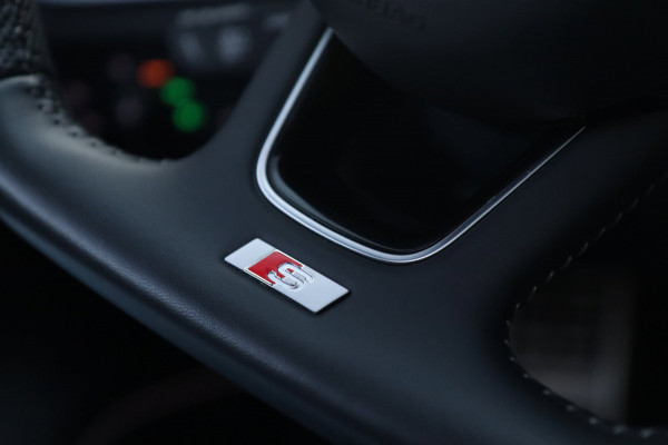 Audi A3 Limousine 2.0 TFSI S3 quattro 300PK / PANO / VIRTUAL / RS SEATS / ACC / B&O / KEYLESS