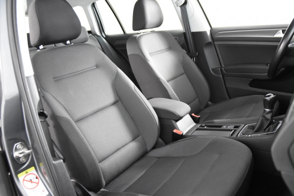 Volkswagen Golf Variant 1.0 TSI Comfortline *1ste Eigenaar*Navigatie*Trekhaak*