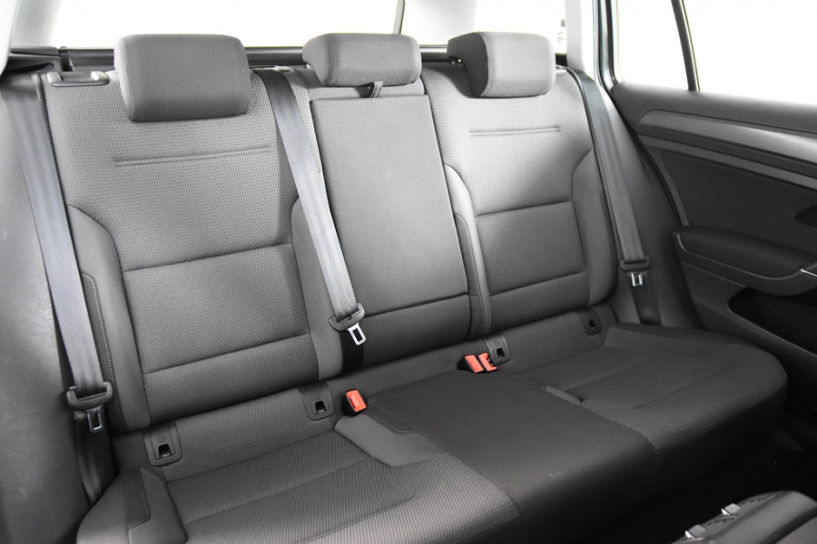 Volkswagen Golf Variant 1.0 TSI Comfortline *1ste Eigenaar*Navigatie*Trekhaak*