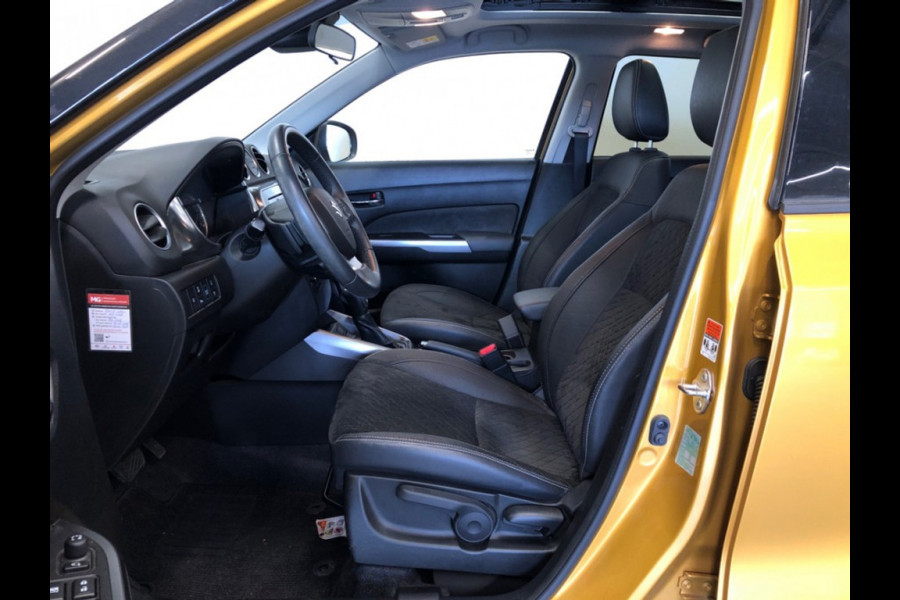 Suzuki Vitara 1.5 Hybrid Style - Automaat - Pano/Schuifdak - Trekhaak - Navi - Org.NL
