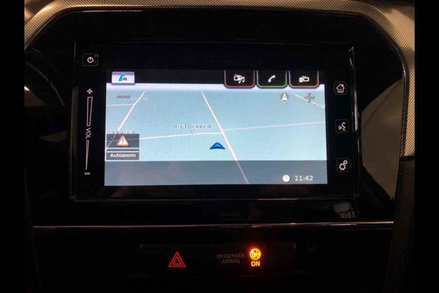 Suzuki Vitara 1.5 Hybrid Style - Automaat - Pano/Schuifdak - Trekhaak - Navi - Org.NL