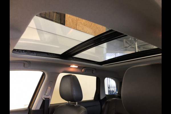 Suzuki Vitara 1.5 Hybrid Style - Automaat - Pano/Schuifdak - Trekhaak - Navi - Org.NL