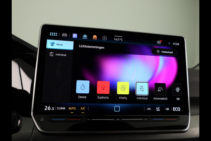 Volkswagen Golf Life Edition 1.5 eHybrid 150 kW / 204 PK Hatchback