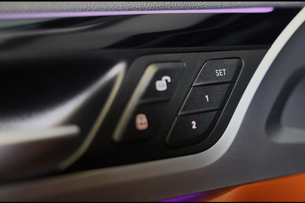 BMW X4 XDrive20i M Sport / NAP / AUT / Head Up / Leder / F1 / Elek Stoelen / Cruise Control / Open Panoramadak / Xenon / Pdc / 21