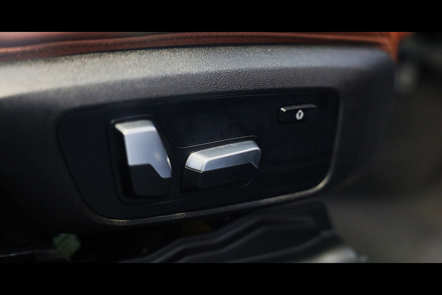 BMW X4 XDrive20i M Sport / NAP / AUT / Head Up / Leder / F1 / Elek Stoelen / Cruise Control / Open Panoramadak / Xenon / Pdc / 21