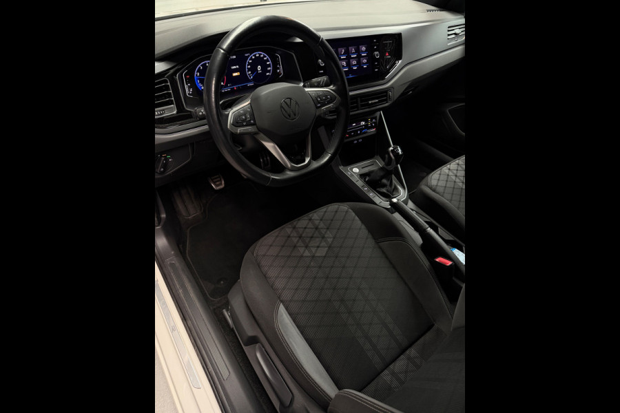 Volkswagen Taigo 1.0 TSI 2x R-Line Panorama CarPlay Camera