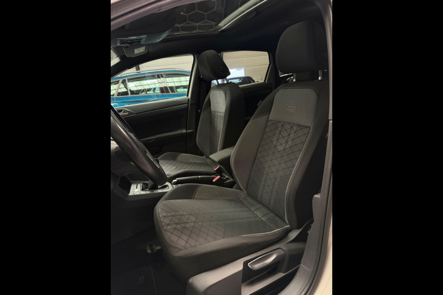 Volkswagen Taigo 1.0 TSI 2x R-Line Panorama CarPlay Camera