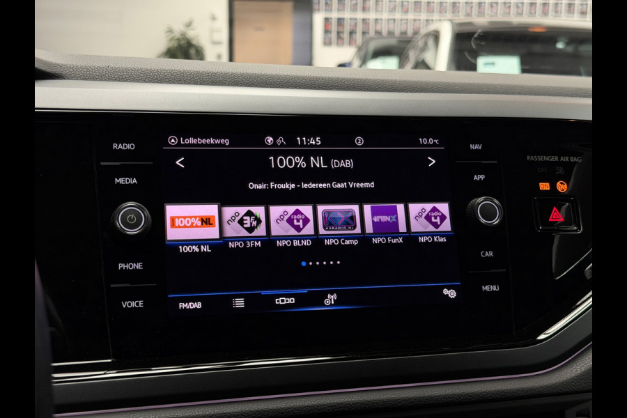 Volkswagen Taigo 1.0 TSI 2x R-Line Panorama CarPlay Camera
