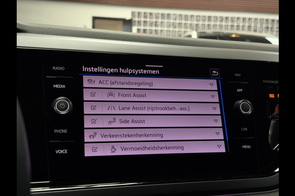 Volkswagen Taigo 1.0 TSI 2x R-Line Panorama CarPlay Camera