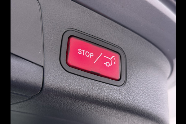 Mercedes-Benz GLA 180 AMG // Camera // Elek. Achterklep // Sfeerverlichting // Night pakket // 19" AMG Velgen // LED