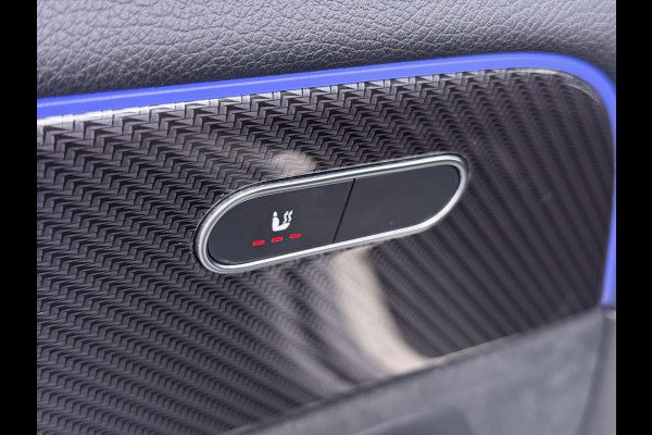 Mercedes-Benz GLA 180 AMG // Camera // Elek. Achterklep // Sfeerverlichting // Night pakket // 19" AMG Velgen // LED