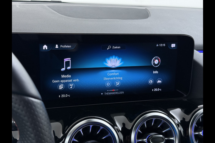 Mercedes-Benz GLA 180 AMG // Camera // Elek. Achterklep // Sfeerverlichting // Night pakket // 19" AMG Velgen // LED