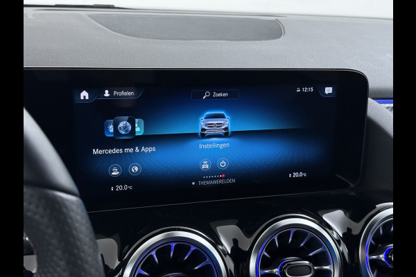 Mercedes-Benz GLA 180 AMG // Camera // Elek. Achterklep // Sfeerverlichting // Night pakket // 19" AMG Velgen // LED