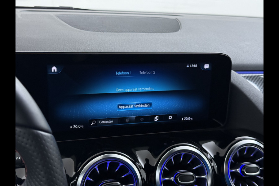 Mercedes-Benz GLA 180 AMG // Camera // Elek. Achterklep // Sfeerverlichting // Night pakket // 19" AMG Velgen // LED